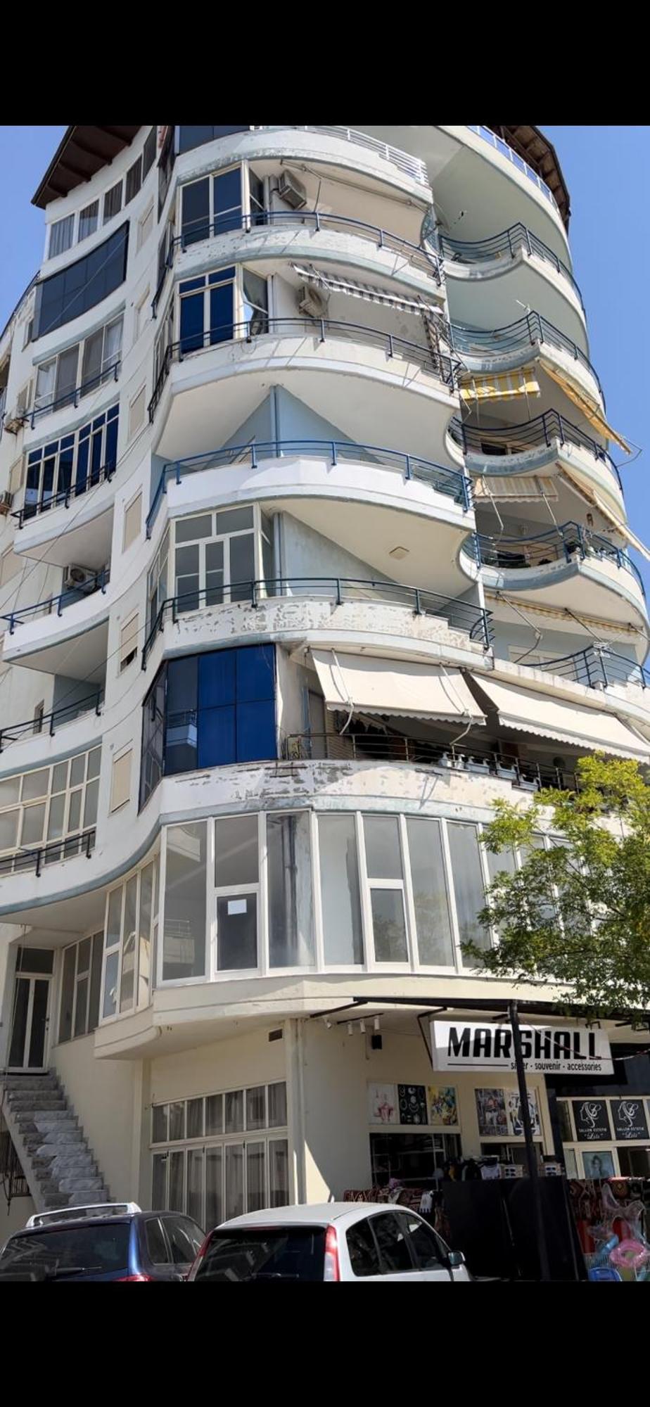 Vivi La Tua Vacanza Con L'Appartamento 1 Di Ervin! Enjoy Your Holiday With Ervin'S Apartment 1! Vlorë Exterior foto